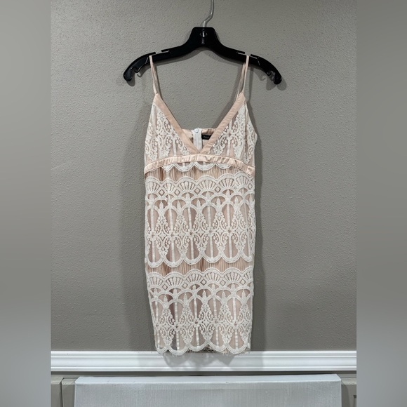 NWT Boohoo White Lace Detailed Dress - Picture 2 of 6